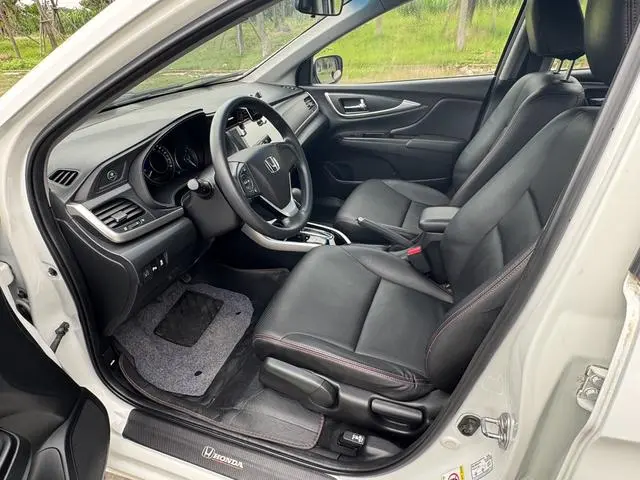 Honda Lingpai 1.8L CVT Deluxe Special Edition