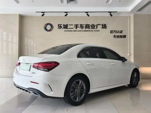 Mercedes-Benz Mercedes-Benz A-class Second facelift A 180 L sports sedan