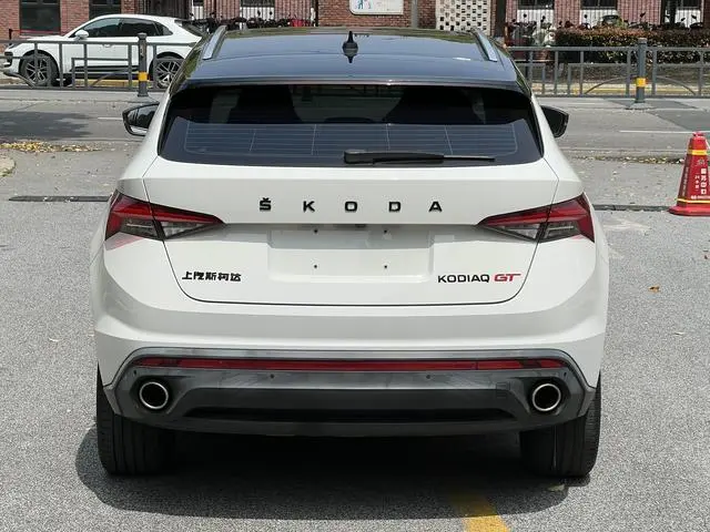 Skoda Kodiak GT ZI330 two-wheel drive Deluxe Edition