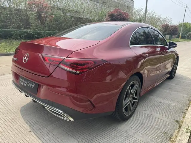 Mercedes-Benz Mercedes-Benz CLA CLA 200 four-door coupe
