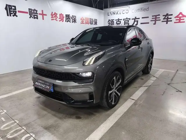 LYNK & CO Lynk 05 2.0TD four-wheel drive Halo