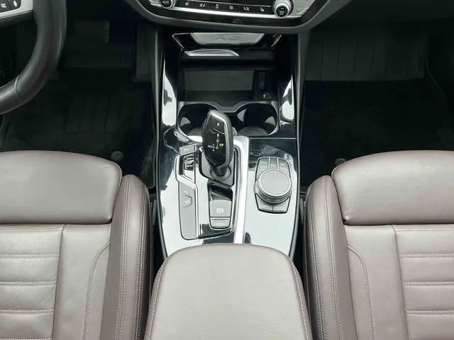BMW BMW X3 xDrive28i M sports suit