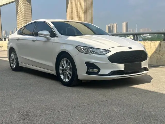 Ford Mondeo EcoBoost 180 fashion type