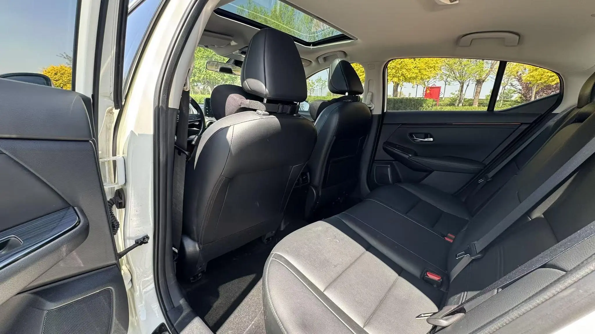 Nissan Xuan Yi 1.6L XL CVT Enjoy Edition