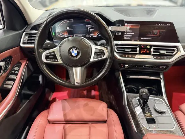 BMW BMW 3 Series Facelift 325Li M sports suit