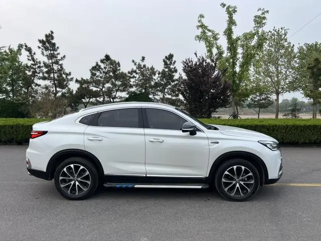 Changan Changan CS85 COUPE 1.5T dynamic version
