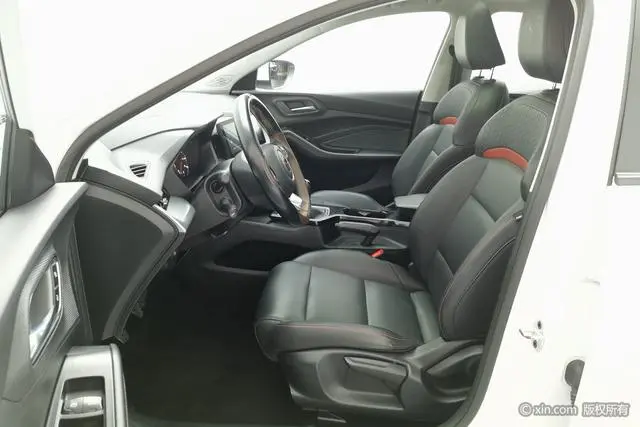 MG MG5 180DVVT Manual Youth Deluxe Edition