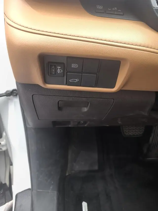 TOYOTA Highlander Dual-engine 2.5L four-wheel drive premium edition 7-seater