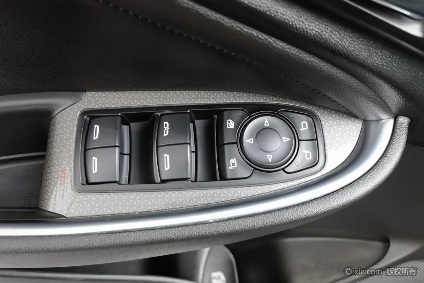 Chevrolet Mai Ruibao XL 535T automatic sharp version