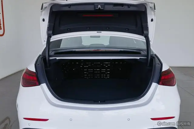 Mercedes-Benz Mercedes-Benz C-class PHEV Second facelift C 350 eL