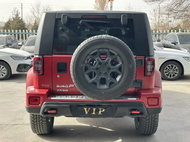 Beijing Beijing off-road BJ40 2.0D automatic four-wheel drive Blade Hero Glory Edition