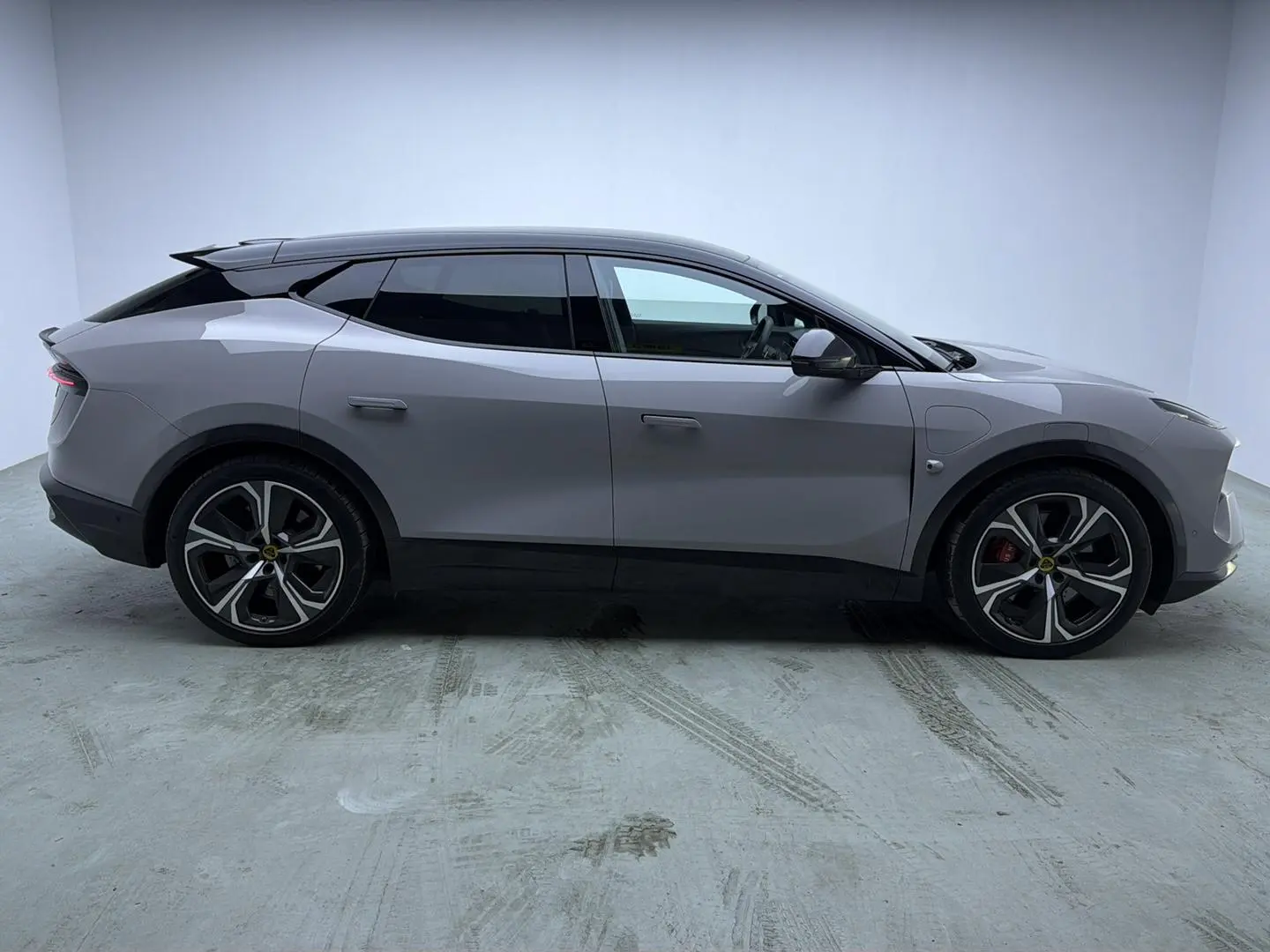 Lotus Eletre Eletre R+