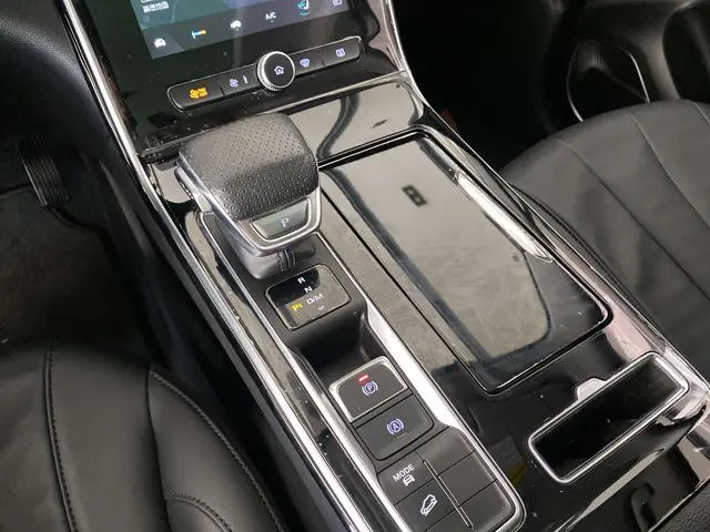 Roewe Roewe RX5 MAX 300TGI Automatic 4G Interconnection Deluxe Edition