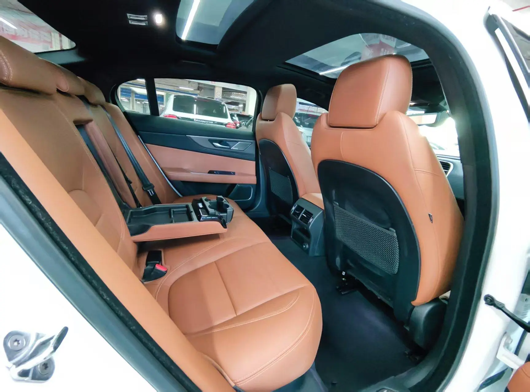 Jaguar Jaguar XEL 2.0T 200PS R-DYNAMIC S Enterprising Sports Edition