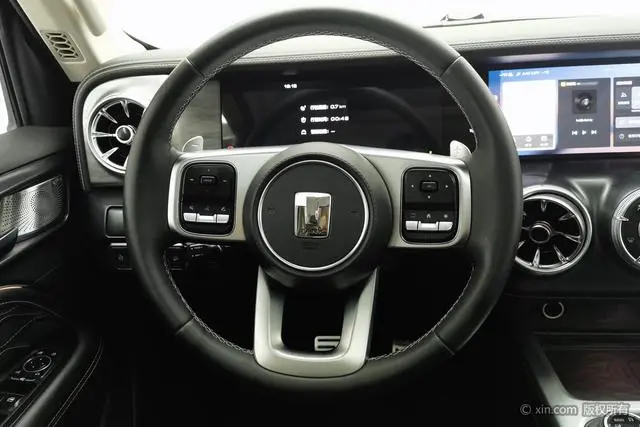 Tank Tank 300 City version 2.0T is very stylish