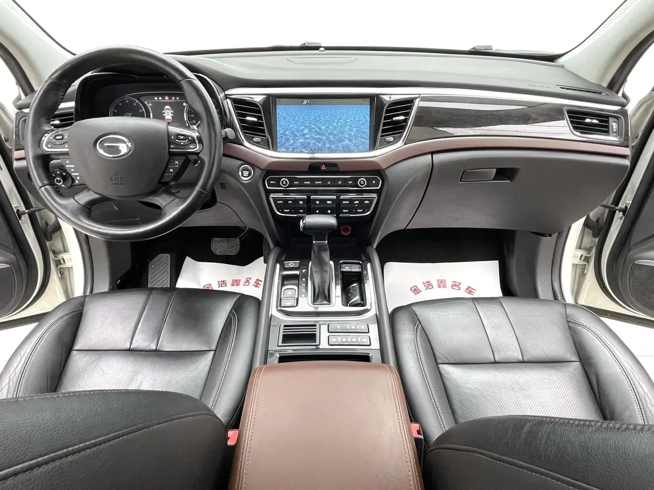GAC Trumpchi GS8 320T two-wheel drive luxury Zhilian Edition 7 seats