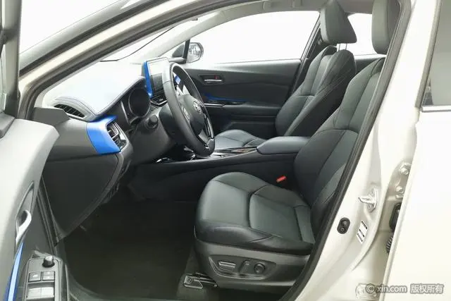 TOYOTA Toyota C-HR 2.0L Deluxe Edition
