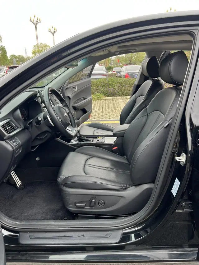 Kia Kia K5 Pro 1.6T Automatic Deluxe Edition Country V