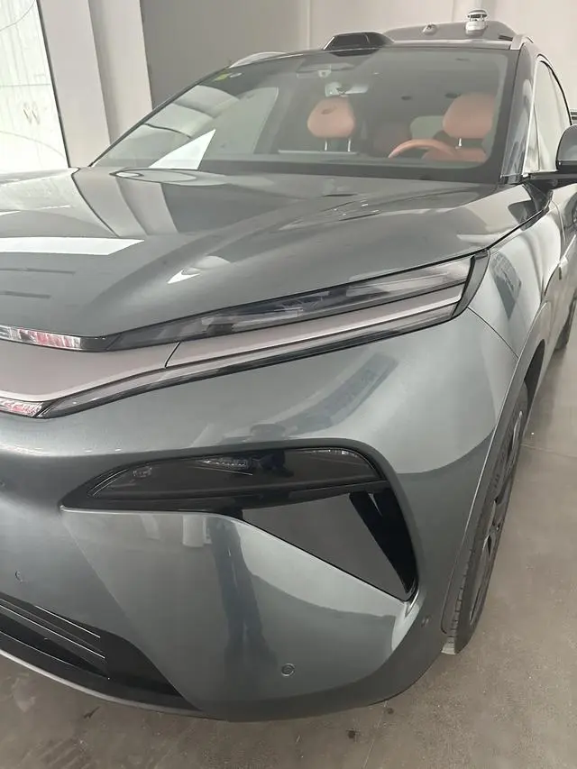 BYD Tang L DM DM-p 175KM four-wheel drive drone player version