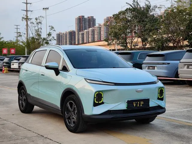 Geometry Geely Geometry E Firefly 320KM well-behaved tiger