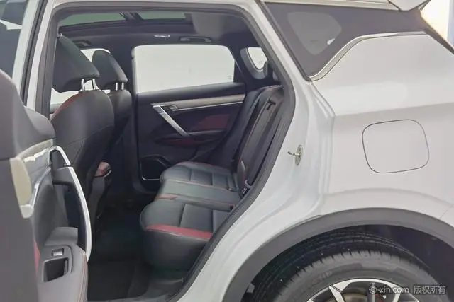 Geely Binyue Sports 260T DCT Ranger Country VI