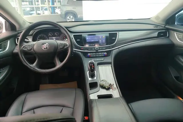 Buick Lacrosse 652T luxury