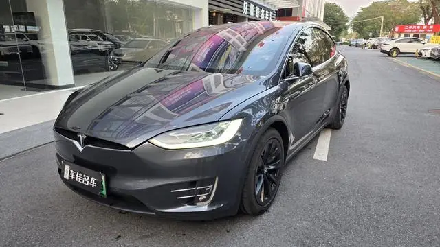 Tesla Model X 75D