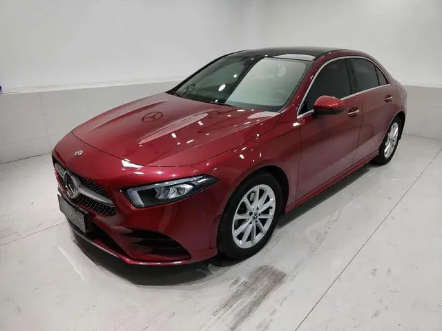 Mercedes-Benz Mercedes-Benz A-class A 200 L sports sedan fashion Version