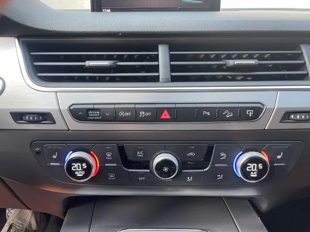 Audi Audi Q7 40 TFSI S line sporty