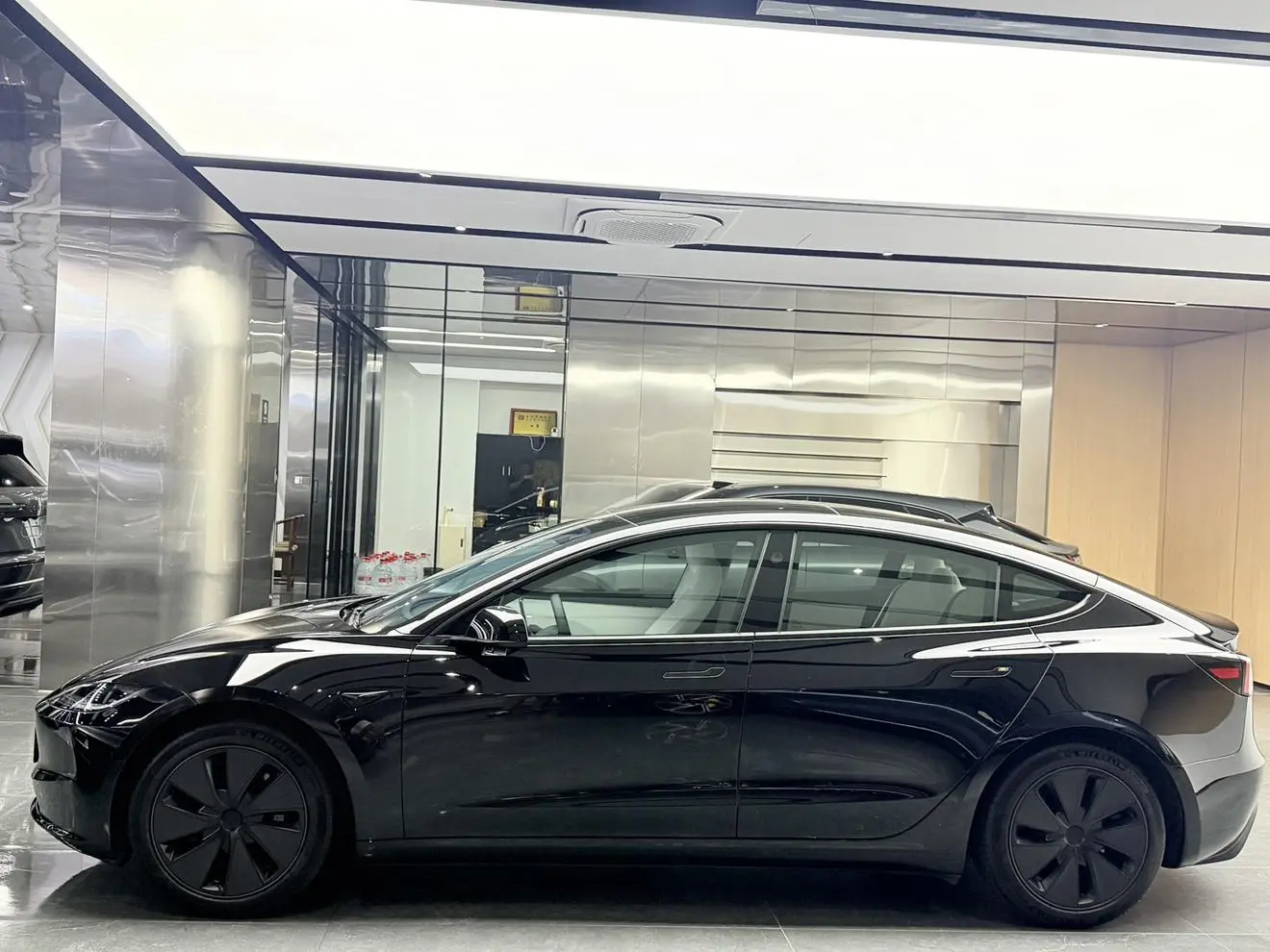Tesla Model 3 Rear-wheel drive version