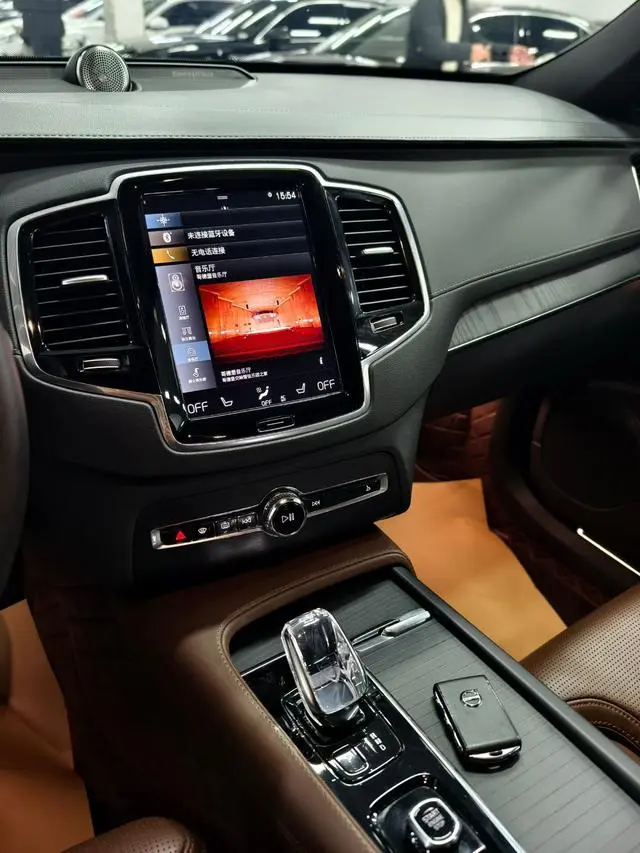 Volvo Volvo XC90 PHEV Facelifted E-drive hybrid T8 Zhizun Deluxe Edition 7-seater