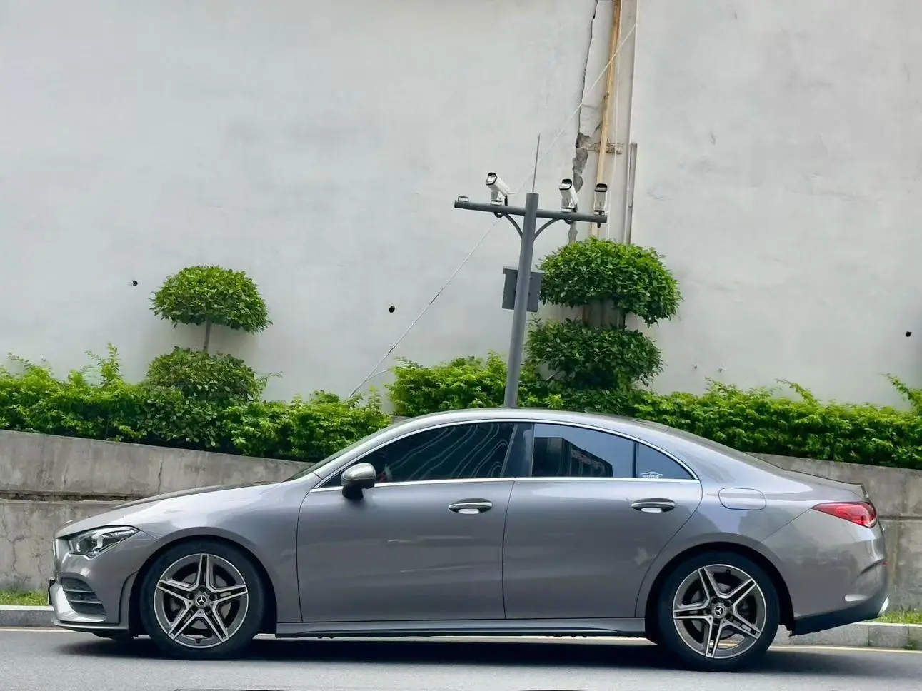 Mercedes-Benz Mercedes-Benz CLA CLA 200 four-door coupe
