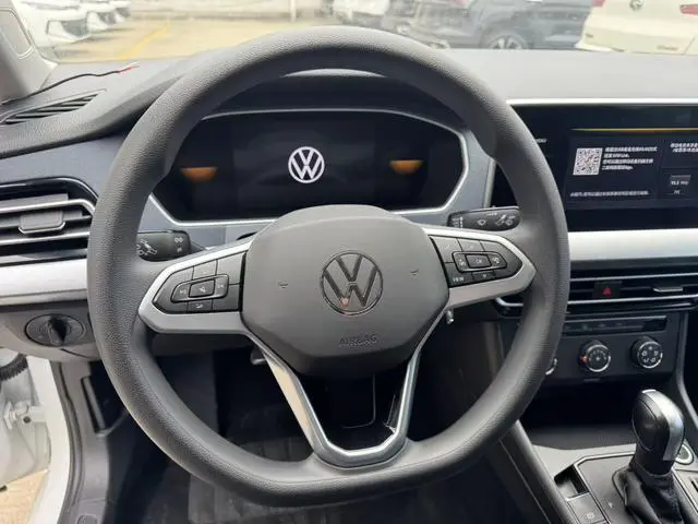 Volkswagen Lavida 1.5L Automatic Deyi version