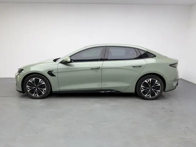 BYD seal 550KM standard battery life, rear drive version, premium type