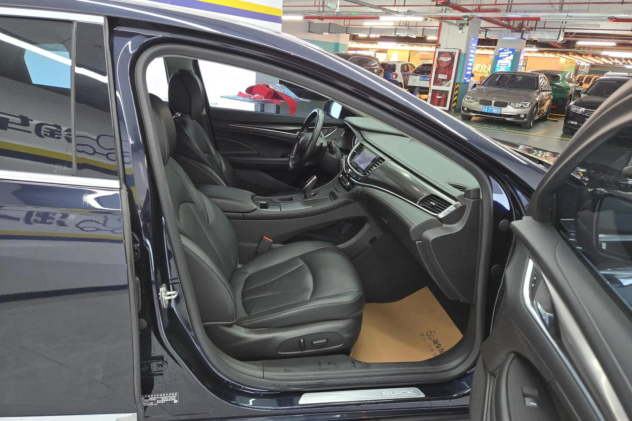 Buick Lacrosse 652T luxury