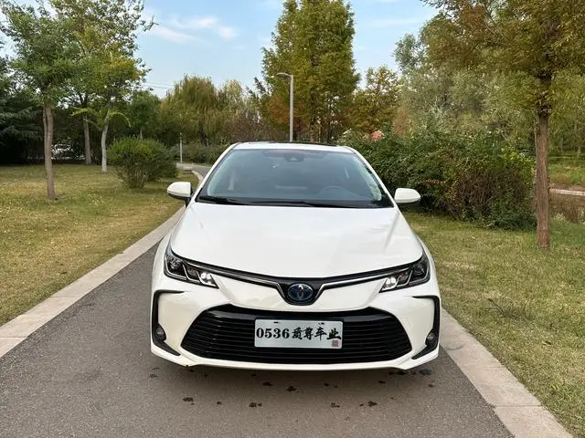 TOYOTA Corolla Dual engine 1.8L E-CVT Elite Edition