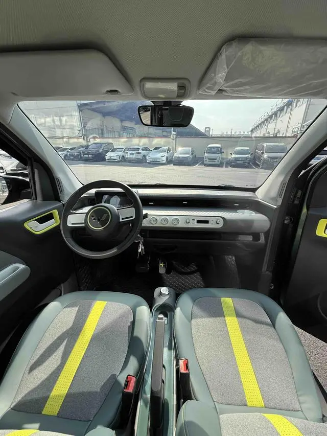 Wuling Wuling Hongguang MINIEV GAMEBOY 300km play coffee lithium iron phosphate