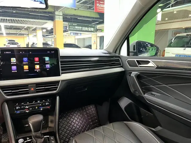 Volkswagen Tiguan L PHEV 430PHEV plug-in hybrid Premium Edition