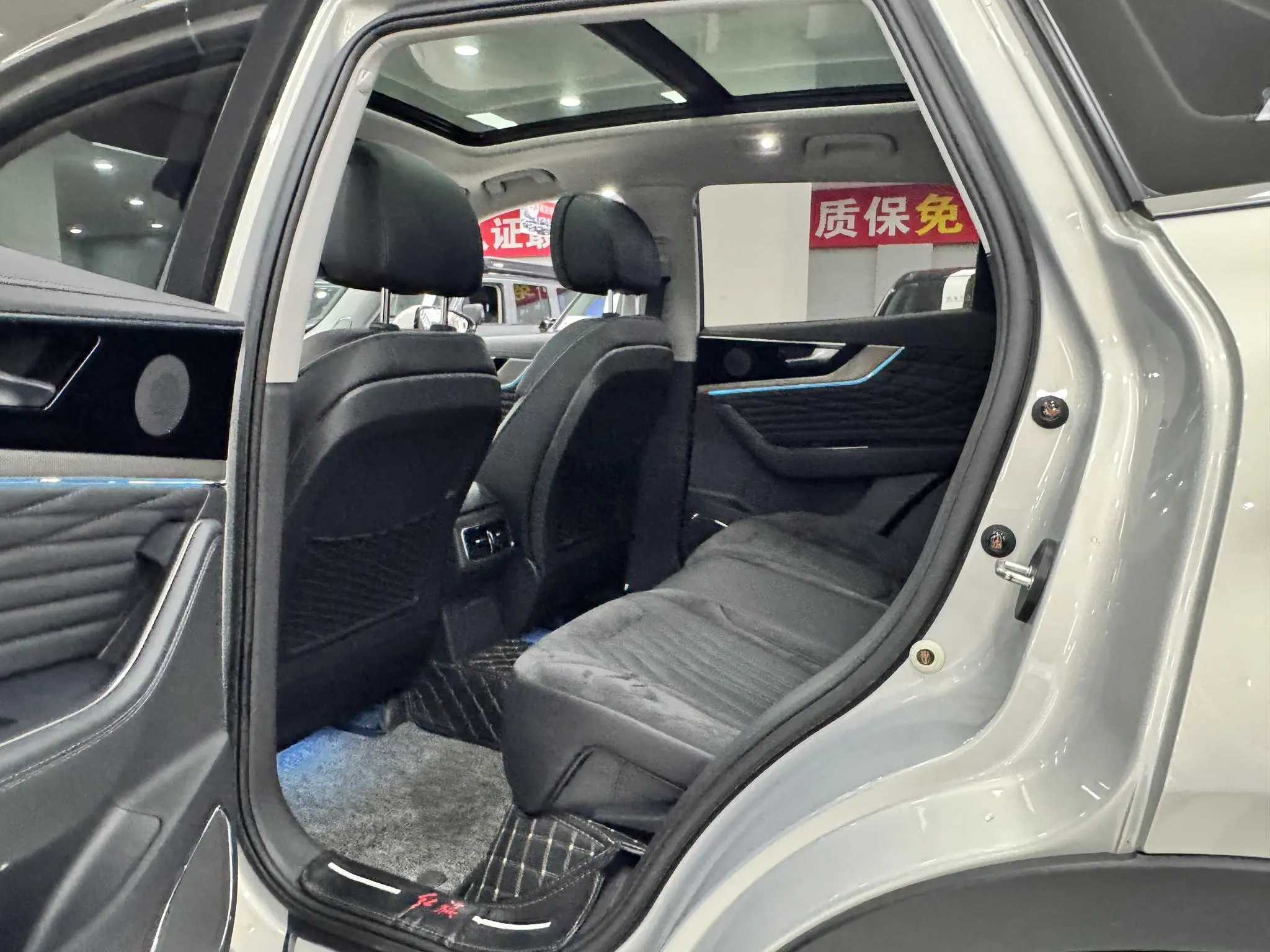 Hongqi Hongqi HS5 Facelift 2.0T Zhilian Flag Enjoy Edition
