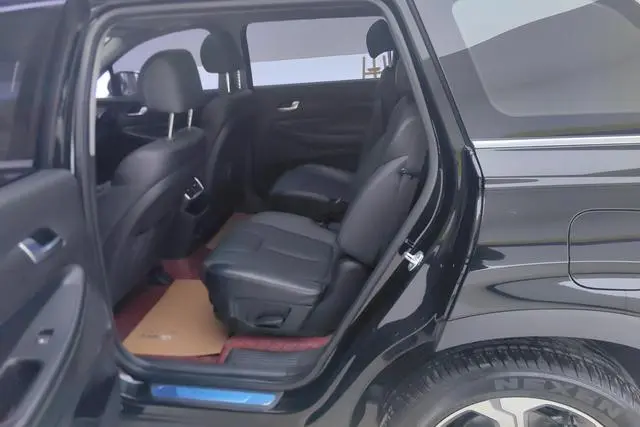 Hyundai Shengda 380 TGDi GLS automatic two-wheel drive deluxe Edition
