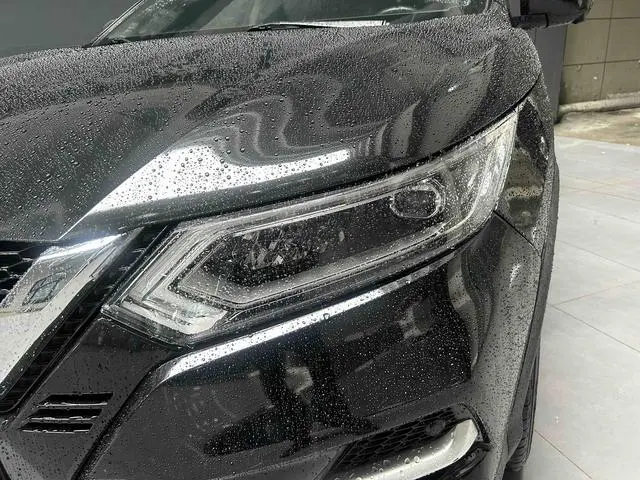 Nissan Qashqai 2.0 L XV Prem Deluxe Edition