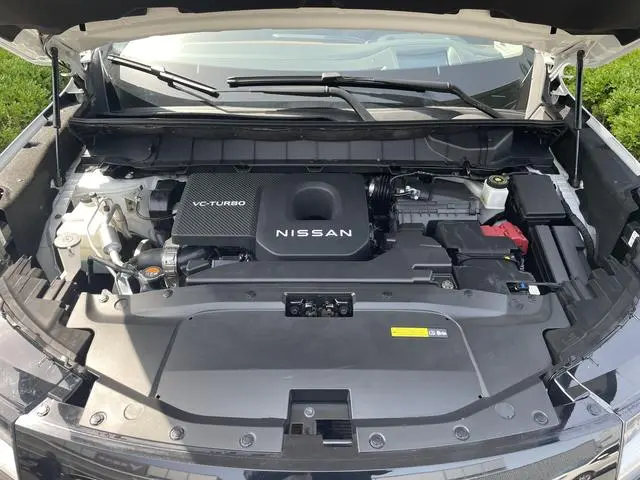 Nissan Exploring the land 380VC-TURBO four-wheel drive Zhizun Edition six-seater