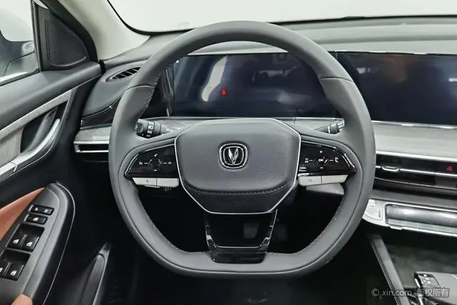 Changan Yidong PLUS 1.4T DCT High Energy Version