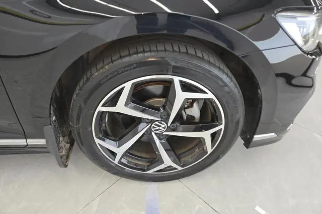 Volkswagen Magotan 2 million commemorative edition 330TSI DSG leading model