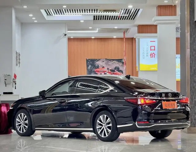 Lexus Lexus ES 2009 Edition Country V