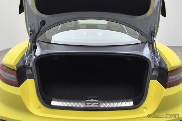 Neta Nezha GT 580 four-wheel drive version