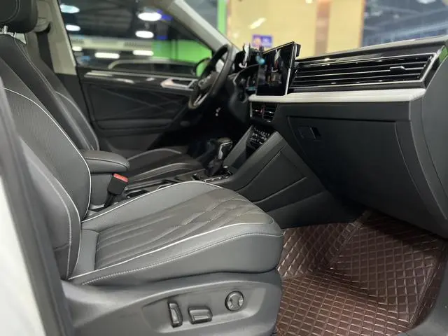 Volkswagen Tiguan L PHEV 430PHEV plug-in hybrid Premium Edition