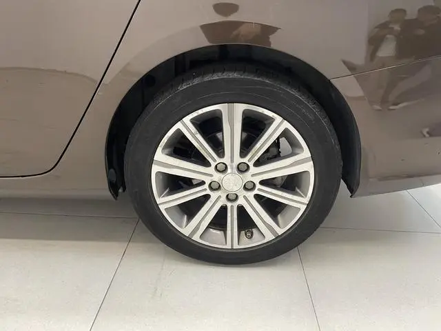 Peugeot Peugeot 408 1.6T Automatic Deluxe Edition