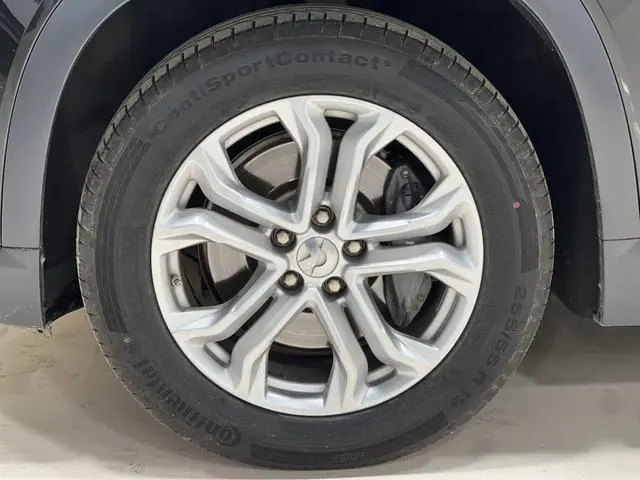 NIO NIO ES8 580KM six-seater version