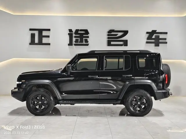 Tank Tank 300 2.0T Conqueror